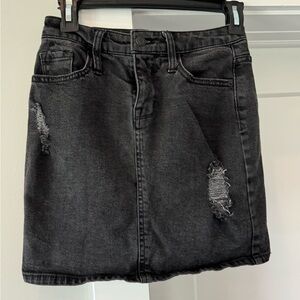 MOSSIMO distressed black denim mini skirt size 00 / 24